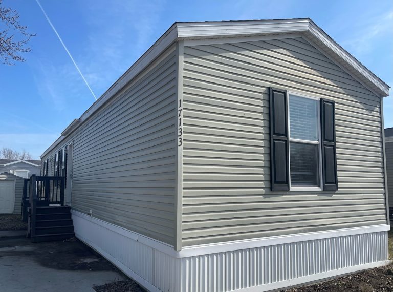 17133 Kropf Avenue ~ Site 147 Davisburg MI 48350