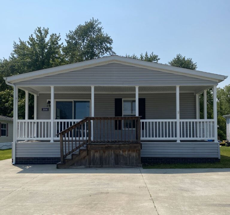 3996 Shoreham ~ Site 38 Jackson MI 49201