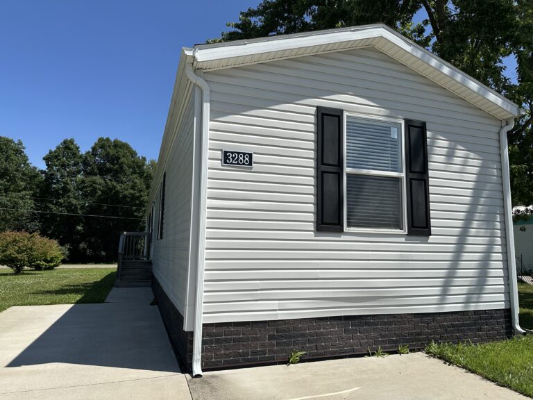 3288 Abbington St. ~ Site 4 Jackson MI 49201