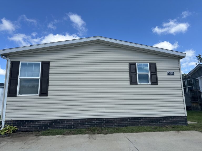 3298 Braeburn Jackson MI 49201