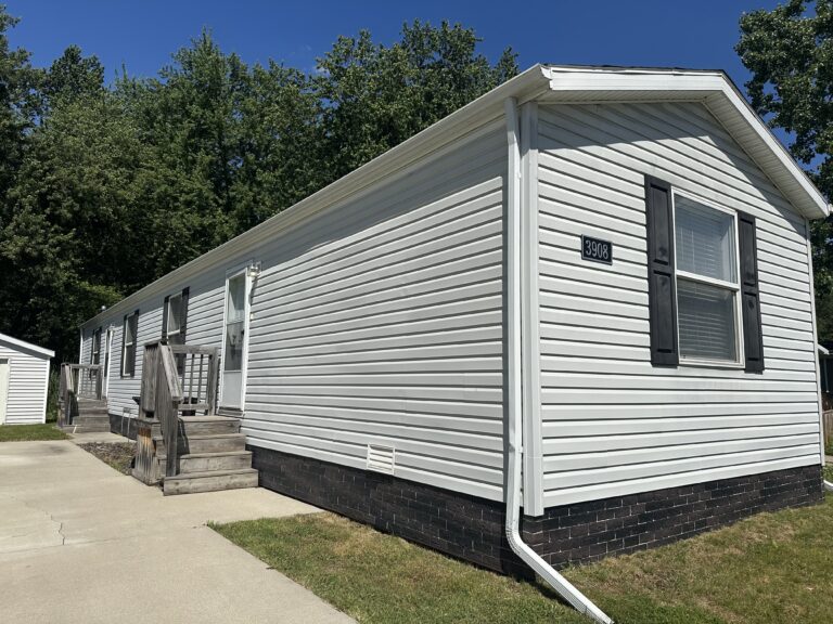 3908 Shoreham Street Jackson MI 49201