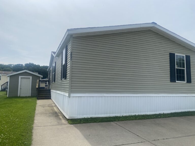 3931 Sycamore ~ Site 240 Jackson MI 49201