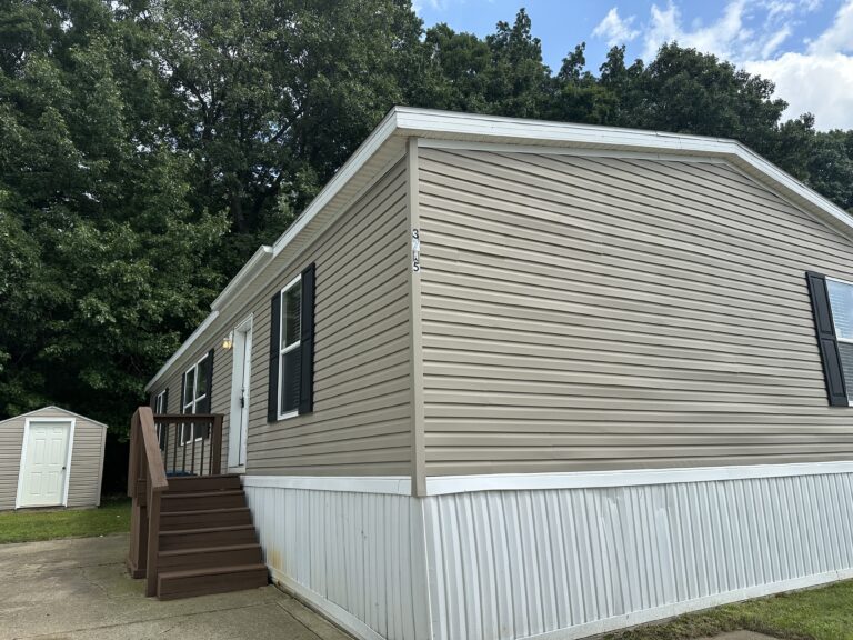 3715 Cypress Jackson MI 49201