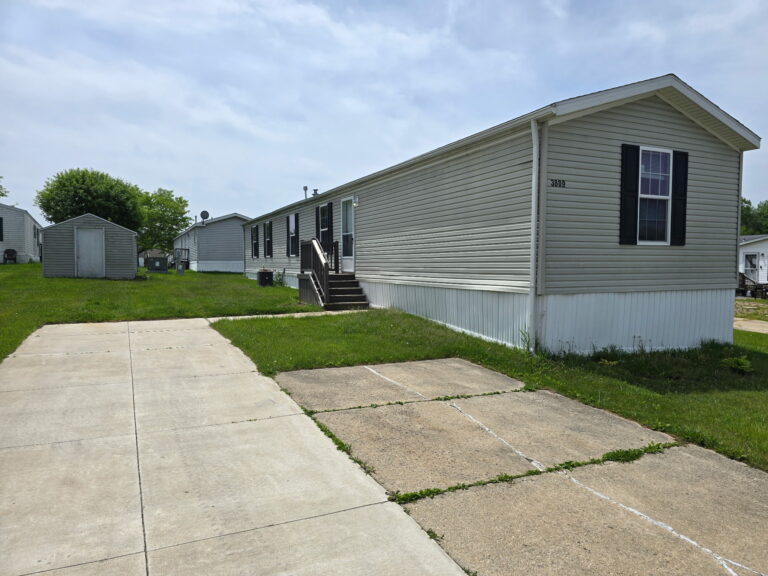 3809 Catalpa Jackson MI 49201