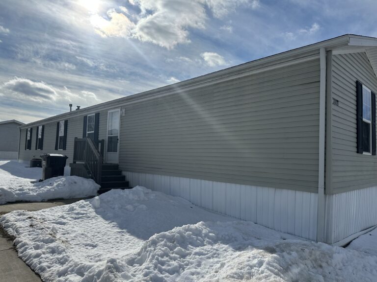 3809 Catalpa Jackson MI 49201