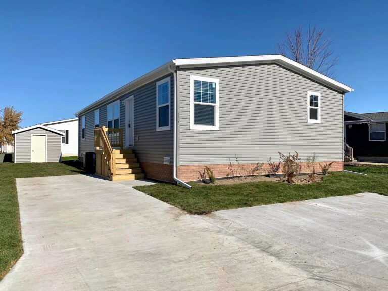 33191 Rose Bush Court New Haven MI 48048
