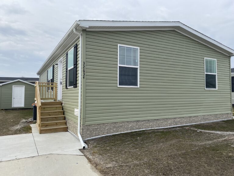 32634 Lewis Ct, New Haven, MI 48048 New Haven MI 48048