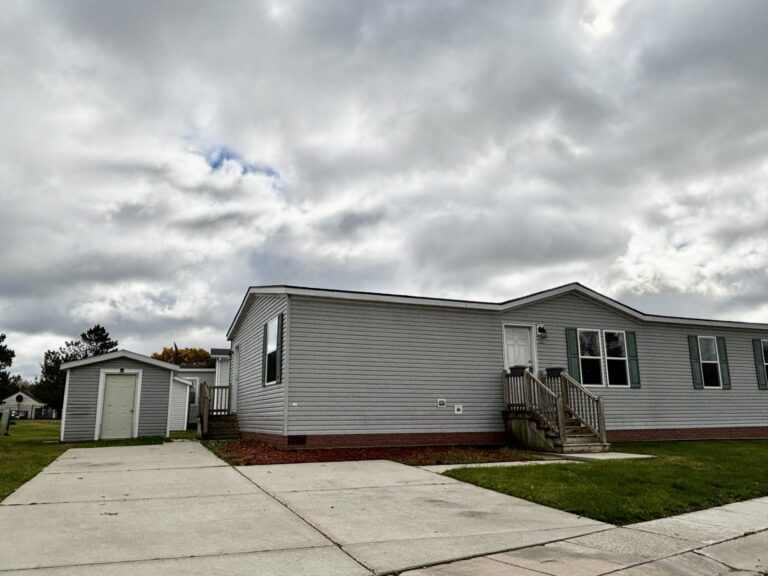 32601 Cary Lane North New Haven MI 48048