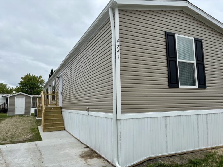 4241 Shari Lane Mt. Clemens MI 48043