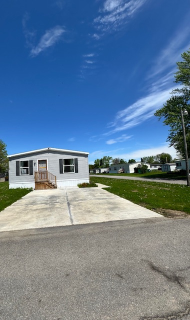 19 Roadside DR Hamlin NY 14464