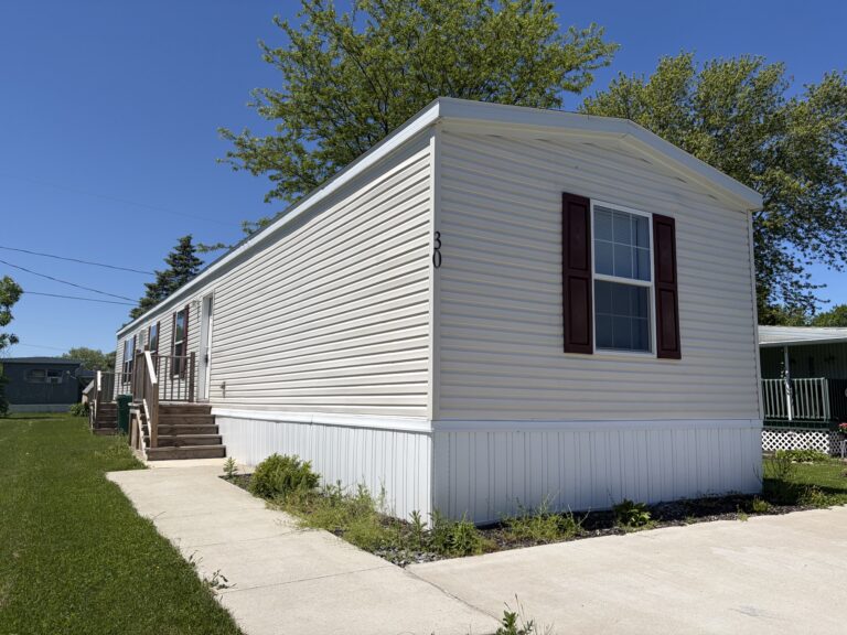 30 Farmingdale Drive Hamlin NY 14464