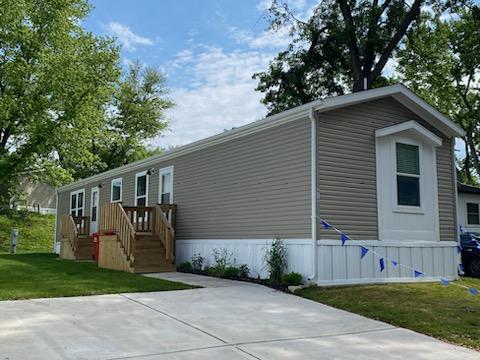 17311 E US Highway 40 unit G16 Independence MO 64055
