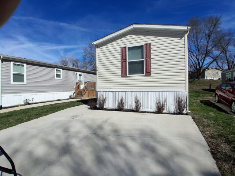 17311 E US Hwy 40 ~ Site G14 Independence MO 64055