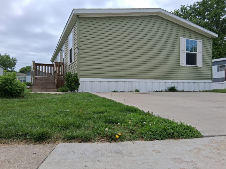 17311 E US Hwy 40 ~ Site L23 Independence MO 64055
