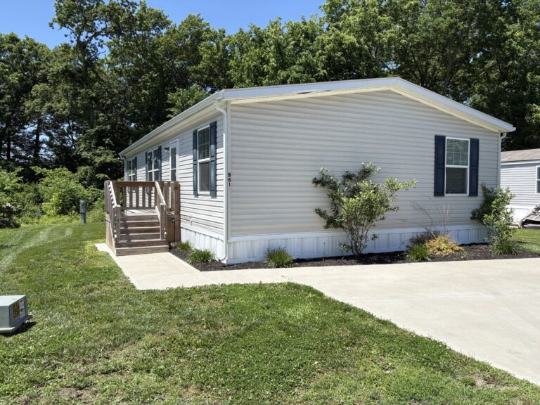 17311 E US Hwy 40 ~ Site B81 Independence MO 64055