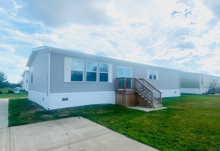 Coming Soon!! Gardner KS 66030