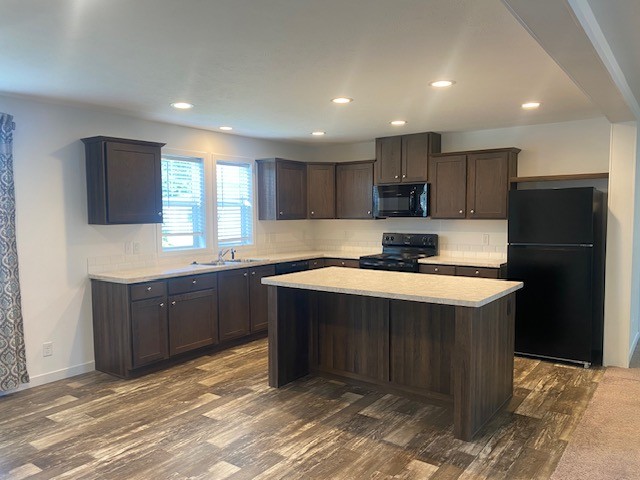1199 E Santa Fe Gardner KS 66030
