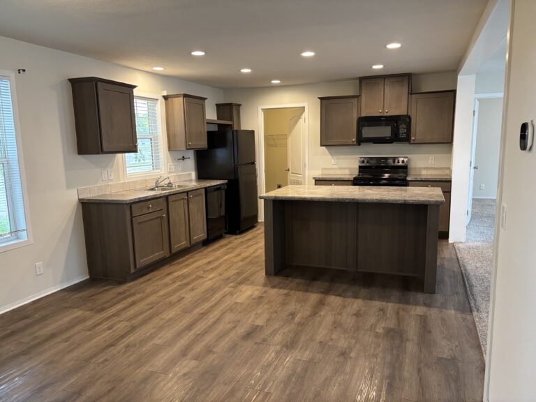 1199 E SANTA FE Gardner KS 66030