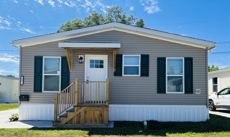 21 Keystone Dr Rochester NY 14625