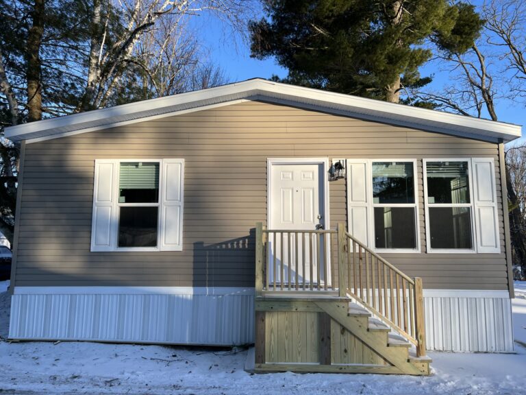 6 Starwood Dr Rochester NY 14625