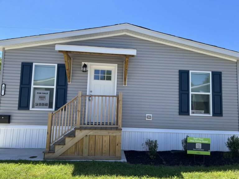 35 Harway Dr Rochester NY 14625