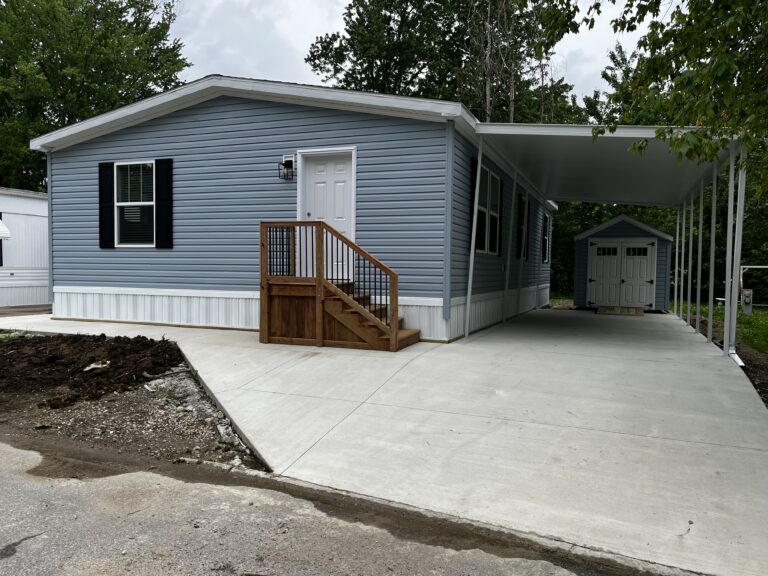 29 Kimberly Lane Olmsted Township OH 44138