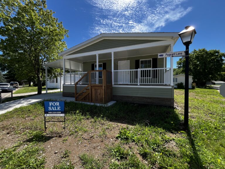 2 Pageant lane Olmsted Township OH 44138