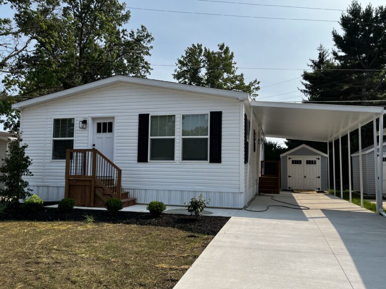 13 GREENHAVEN DRIVE Olmsted Township OH 44138